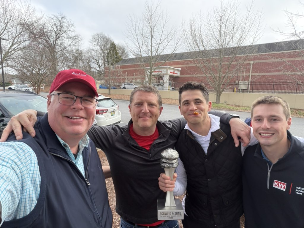 The4amBroker's tweet image. NFA burger ✅ and the most impactful conversation of my entire career!

Thank you, @kenashley !

#ReTwit strikes again.

@ColinKuniCRE 
@KWCNational