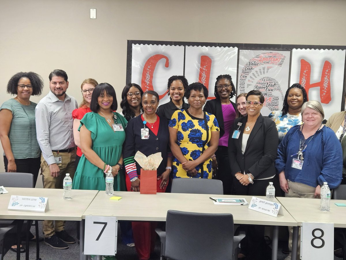 Cy Lakes HS tweet media