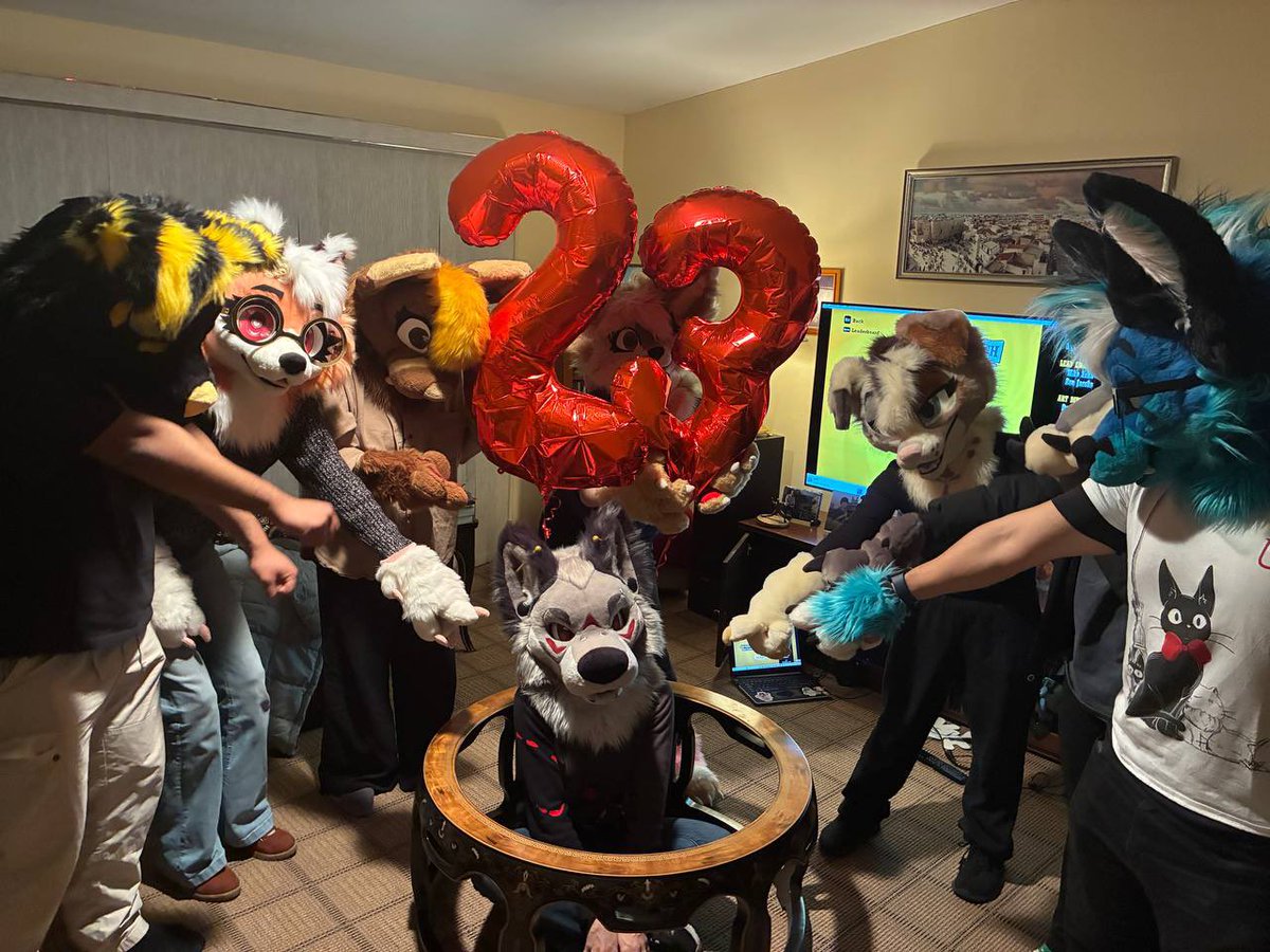 The Midnight Howl tweet media