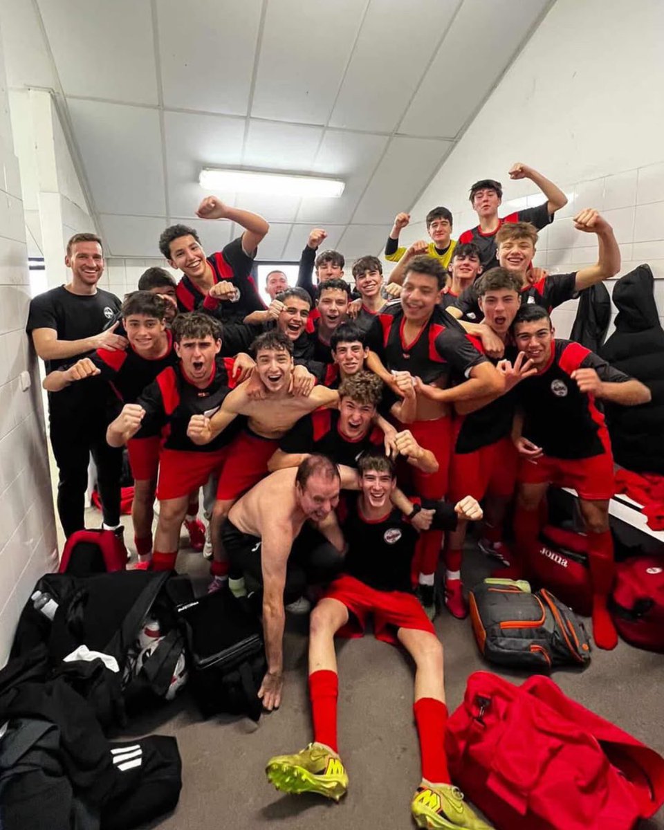 cdbetono's tweet photo. ✅ GARAIPENAAAAAAAAAAA

¡Nuestro Cadete Vasca vuelve a ganar y da un paso importante en la lucha por la permanencia!

🥔👏

#ADNBetoño https://t.co/VmJ6Dz6LJi