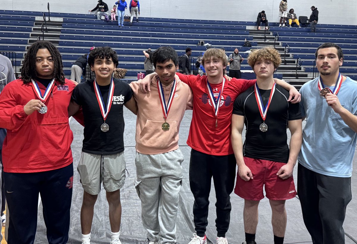 LHS Powerlifting tweet media