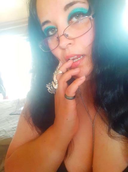 DezzyDarknessVT tweet media