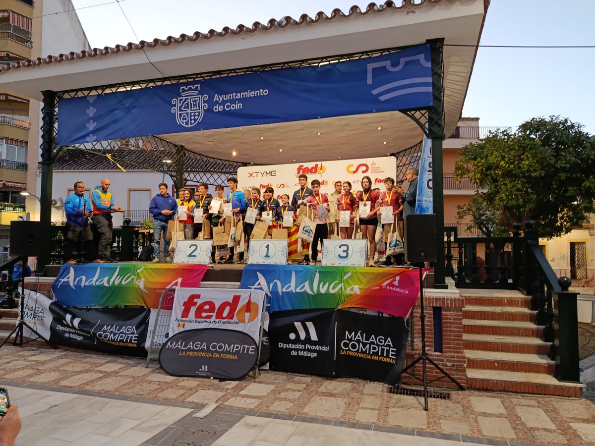 fedocv's tweet image. 🥇 4 oros, 🥈  1 plata, 🥉 1 bronce y diploma (Senior) para la Comunidad Valenciana en la prueba de Relevo Mixto en el 🏆 '#CEOP 🧭🗺️ #Orientación a Pie 2026 - Urbano', disputada el 21 de febrero en 📍 Alhaurín el Grande (Málaga).
👉 fedocv.org/competiciones/…
#orienteering