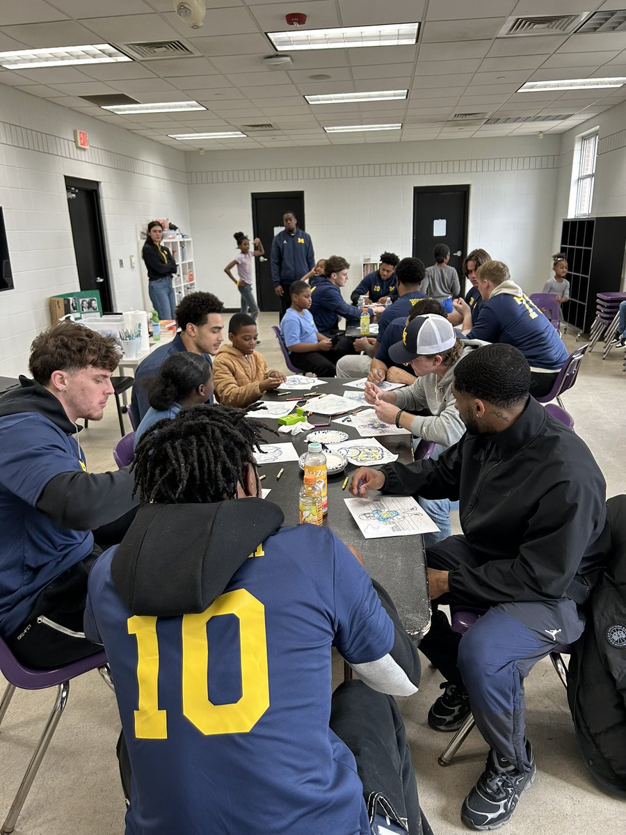 Michigan Football tweet media