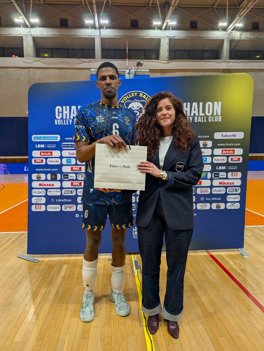 ASIVB's tweet photo. Résultats LBM – J21
Nos Abeilles s’imposent à Chalon (2/3) au bout d’un match intense, malgré un effectif réduit. 2 points précieux ! 👊
🏆 MVP : Kévin Kaba.
Prochain match : vs Martigues, mar. 24/02 – 20h, La Ruche Aréna. Billetterie ouverte 🔥
#volleyball #sport https://t.co/01Vtsry0pJ