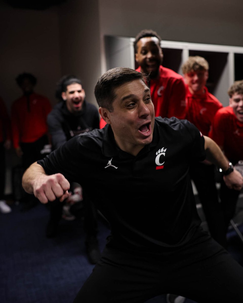 Cincinnati Men’s Hoops tweet media