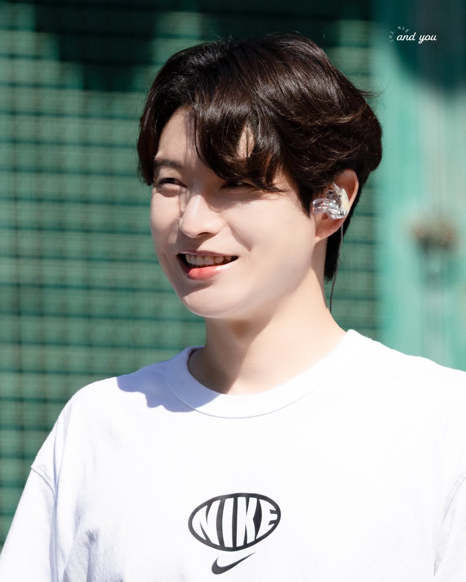 𝒂𝒏𝒅 𝒚𝒐𝒖 tweet media