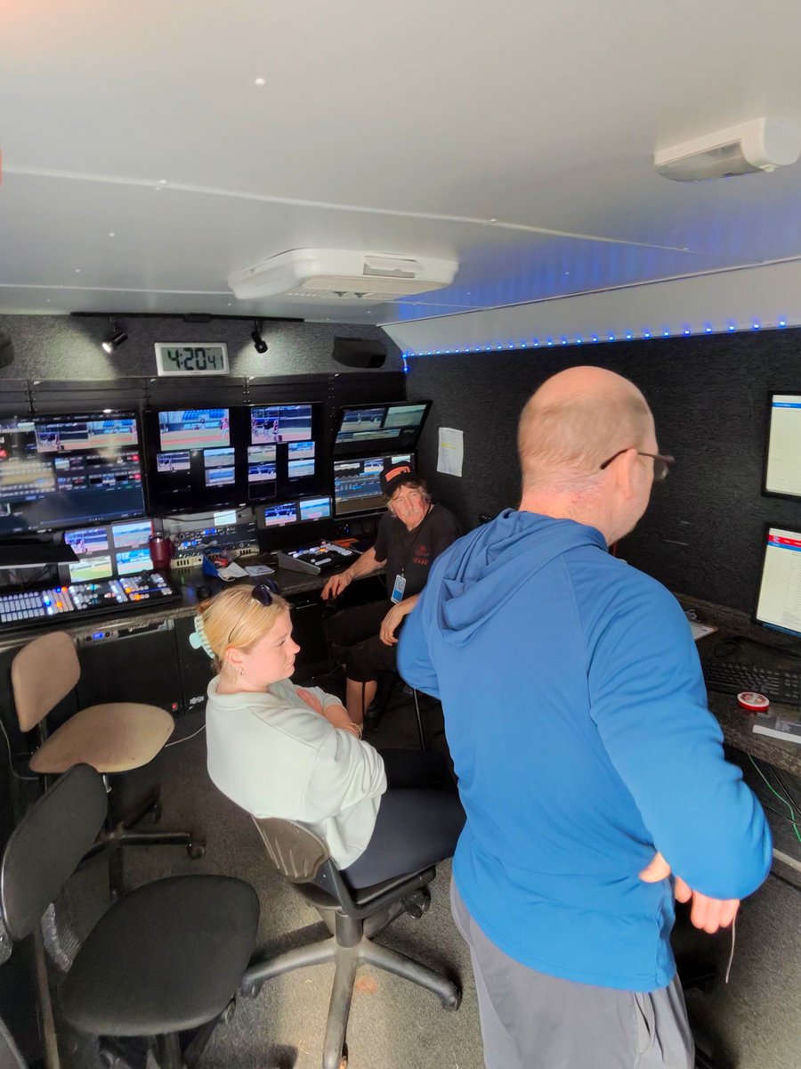 schrayguy's tweet image. We've got college baseball on tap. The Huskies are in Clinton.

⚾️ Northern Illinois Huskies
🆚️ Presby Blue Hose
🕖 4:00pm Start
🎥 bit.ly/4auKU03
📍 Clinton, South Carolina

Join us live now on ESPN for college baseball. We'll have a blast.

#Baseball #Broadcast