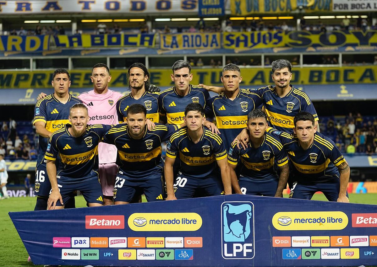 Edi Cavani Official tweet media