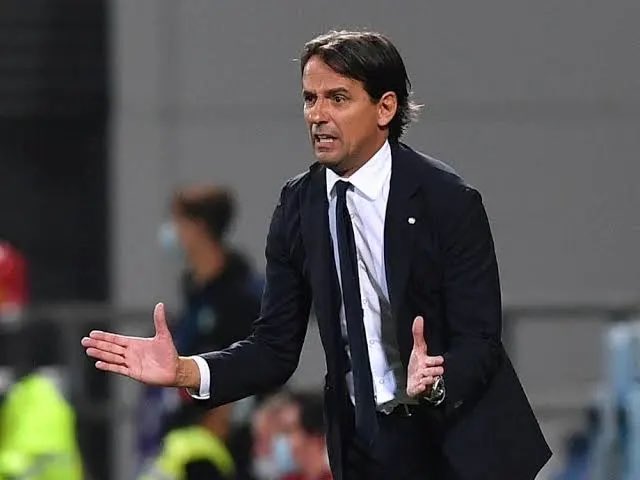 هالكلب  وش سوى فينا 

 #الهلال_الاتحاد
#الهلال
#إنزاغي_خاقها