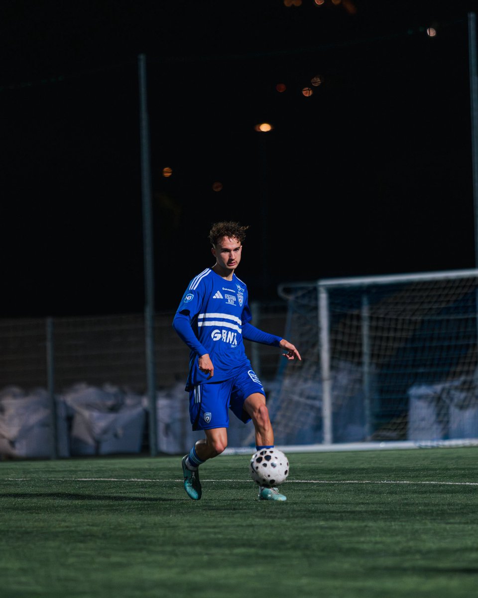 #N3 

Parità 0-0 per u gruppu B contr’à l’ESA Linas-Monthléry sta sera in Erbajolo. 

Sfidà, Cresce, Battesi ⚔️

#scbastia