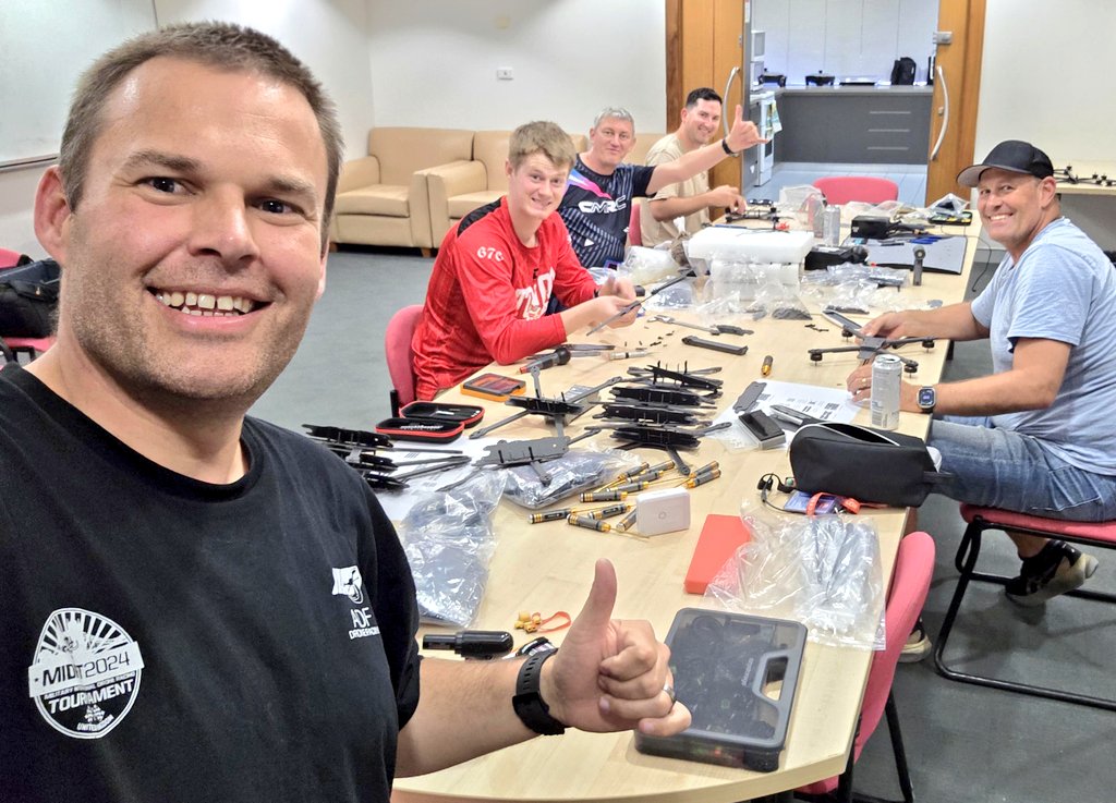 AUADRT's tweet image. Building workshop this weekend for the gear for the #MIDRT_AS26  tactical serials! #SendIt!
@ChiefAusArmy @DGFLW_AusArmy @SEAC_ADF