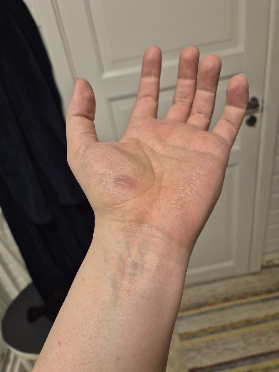 Nora 🜏 tweet media