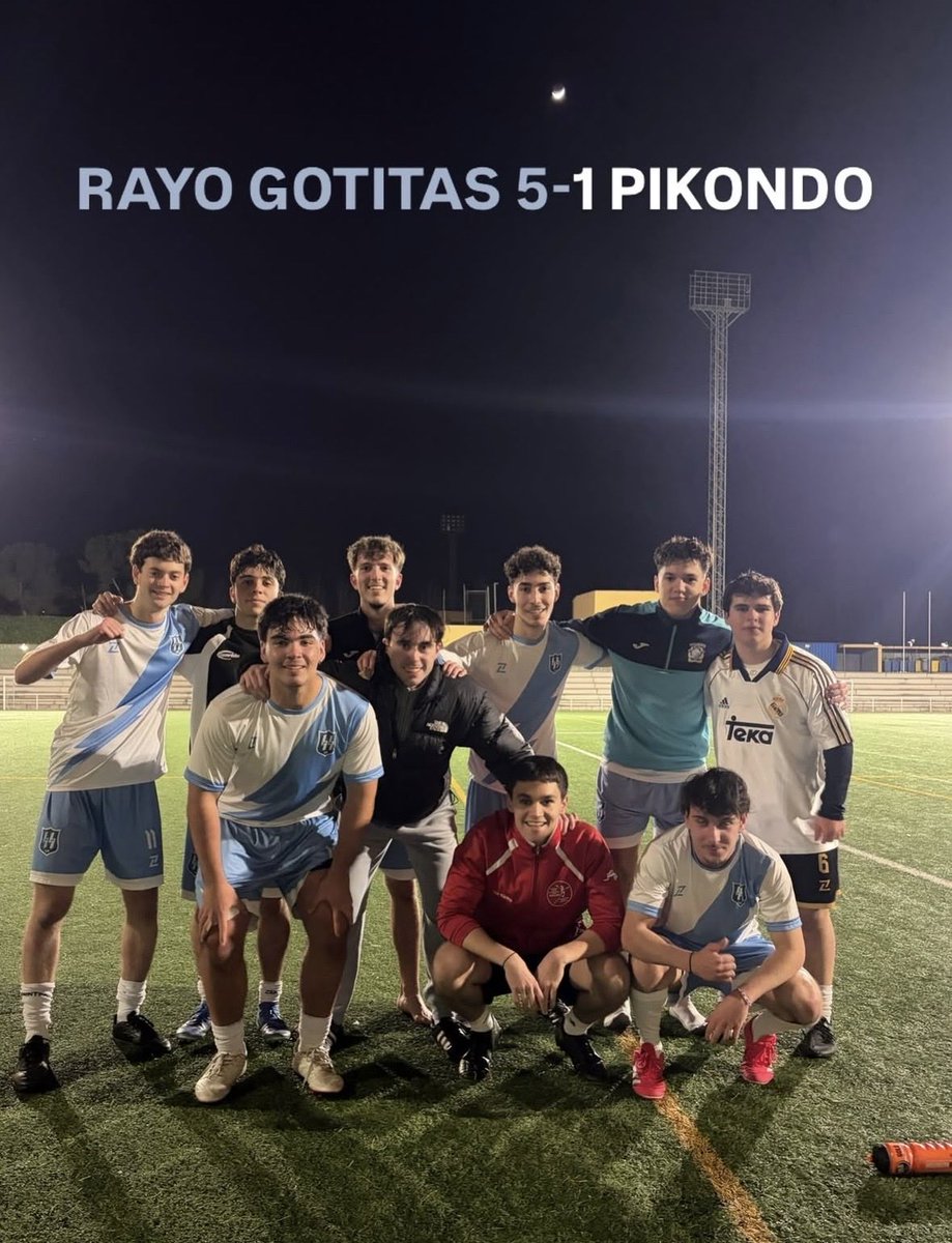 ¡FINAL EN ALUCHE!
Victoria muy luchada del equipo que consigue imponerse a los rivales gracias al juego colectivo y a unas contras que recuerdan al Madrid de Mou.
#QueLlueva 🩵⚡️🤍