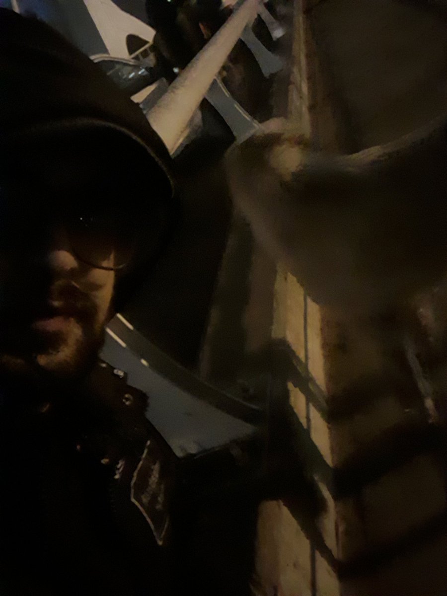 میم دال tweet media