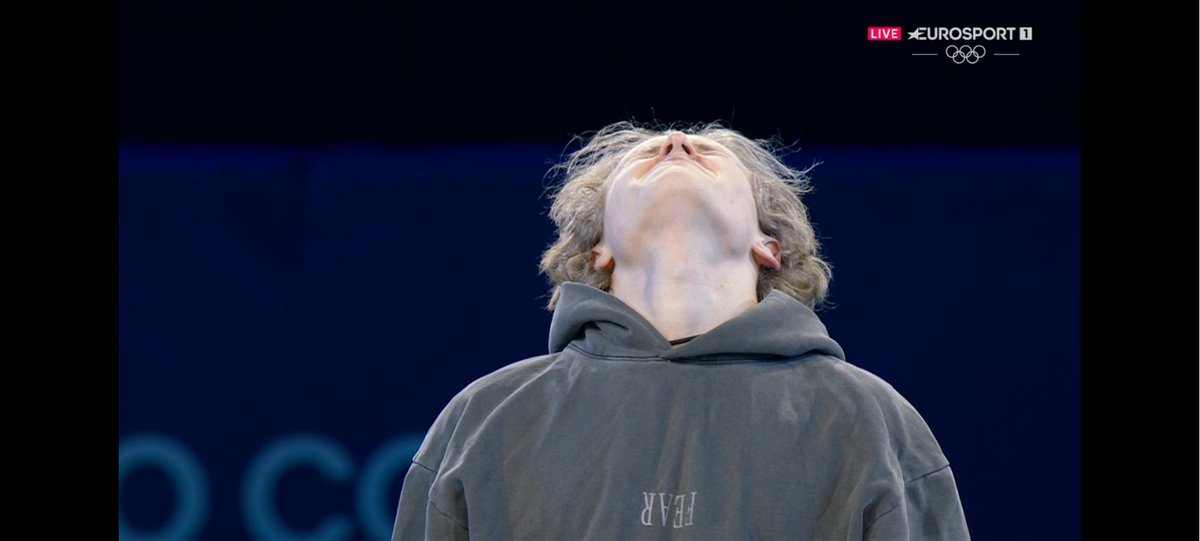 drama lama 🜃 tweet media