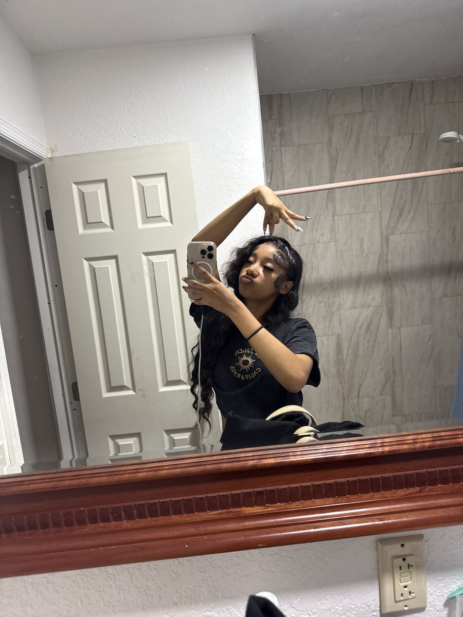 princess tweet media