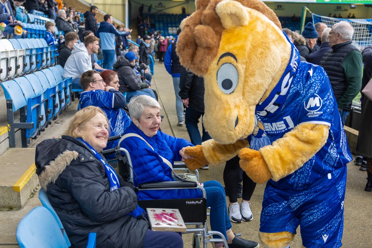 The Trewblu Crew tweet media