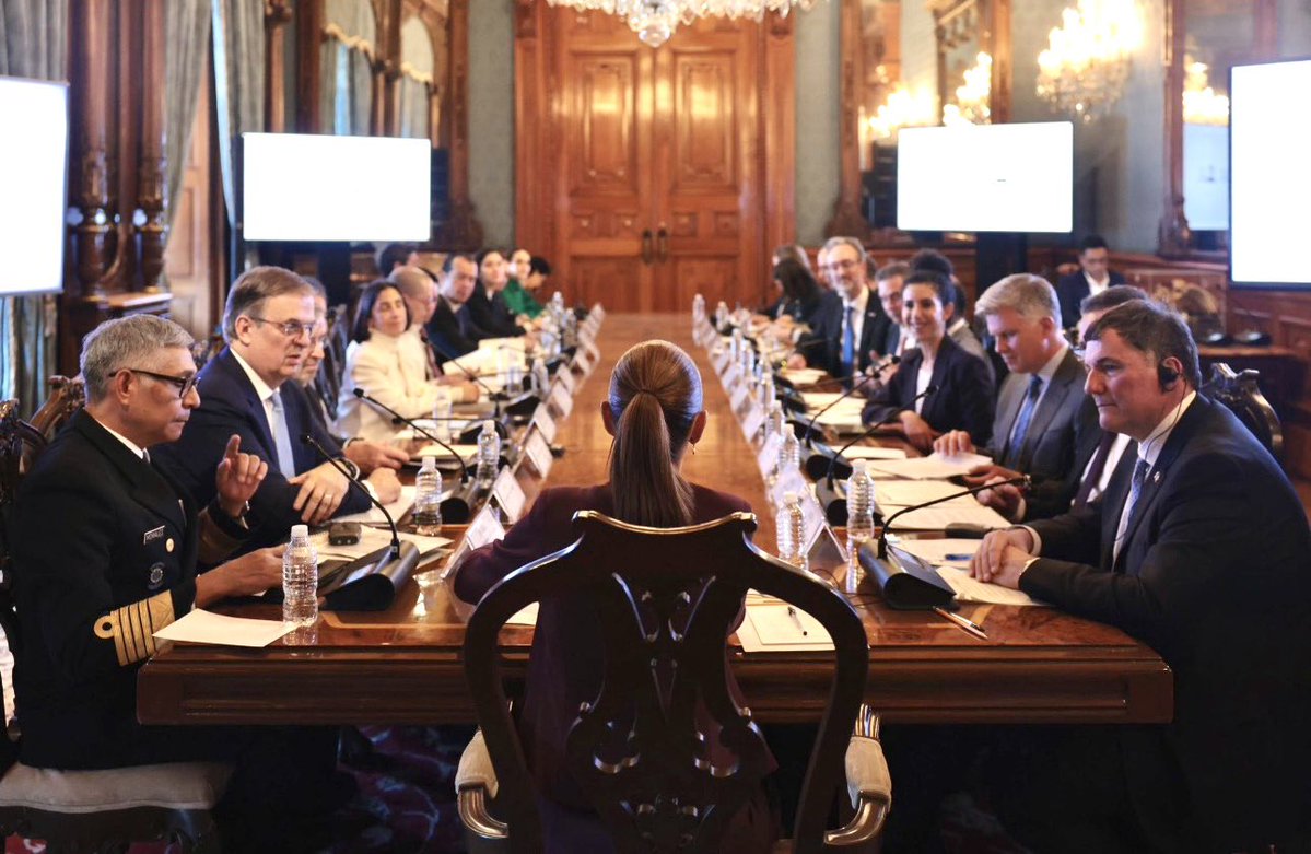 What a week 🇨🇦🇲🇽

Nearly 400 Canadian business leaders.
Over 2,000 B2B meetings.
Over 20 contracts and MoUs signed.

Muchísimas gracias, Mexico.