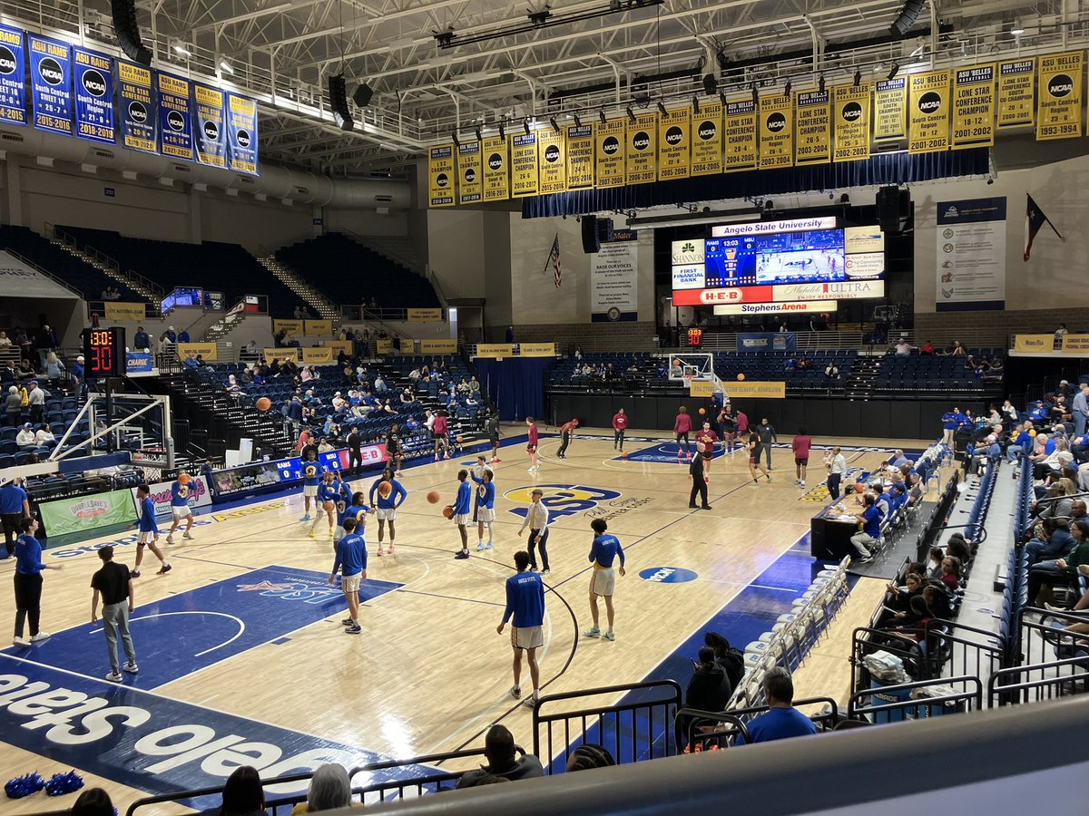 LVChiefHoops tweet media