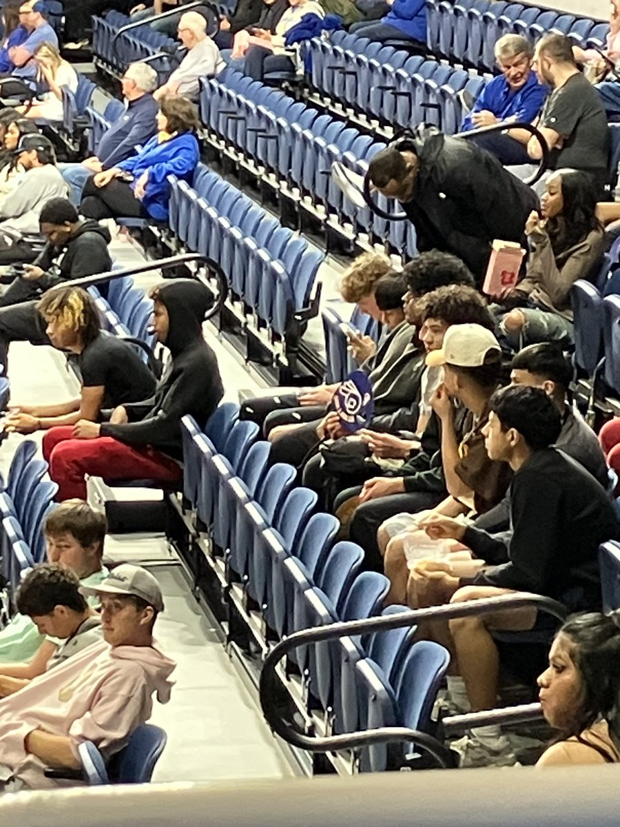 LVChiefHoops tweet media