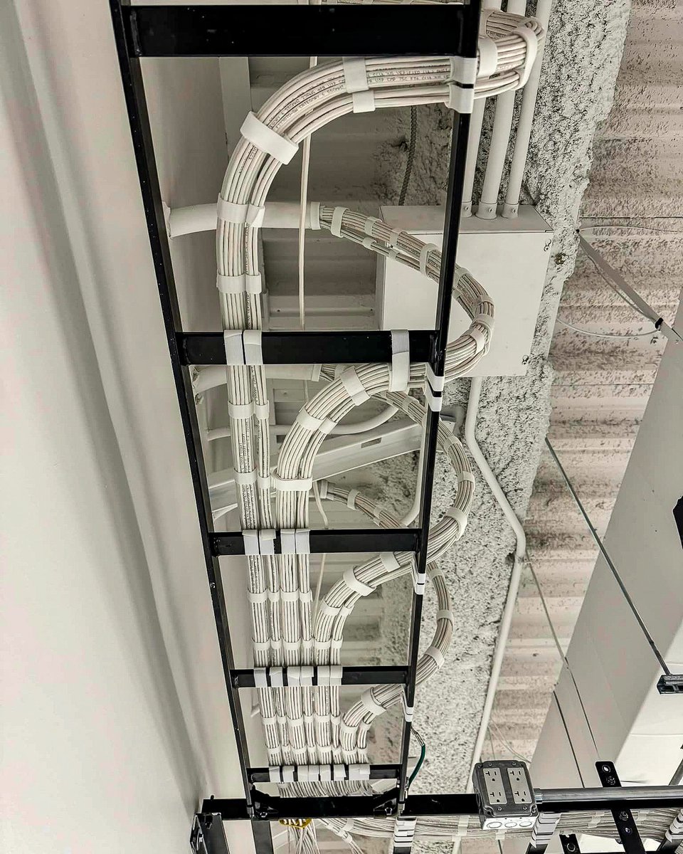 Low Voltage Nation tweet media