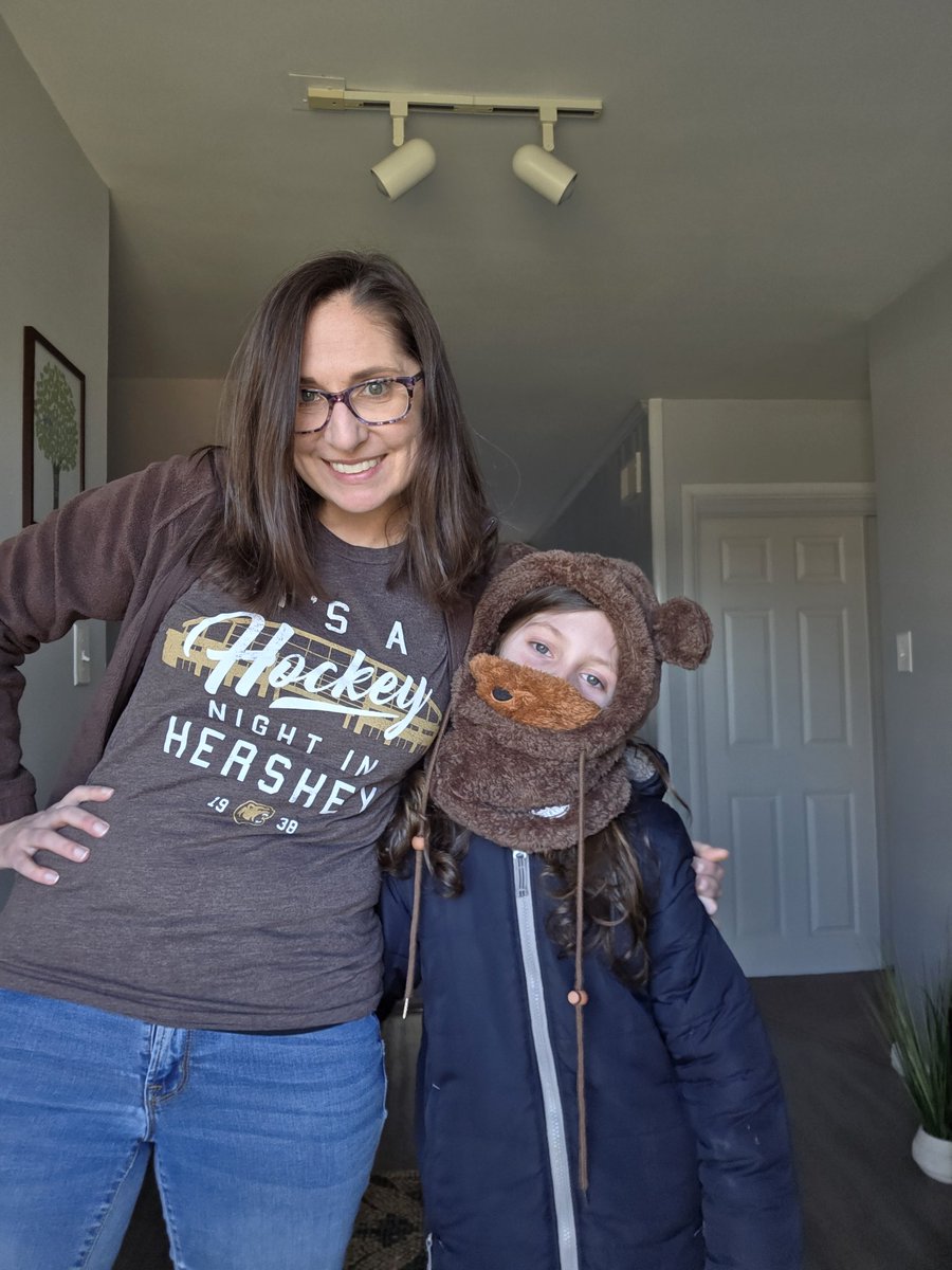 We are ready to cheer on the <a href="/TheHersheyBears/">Hershey Bears</a> tonight. #letsgobears