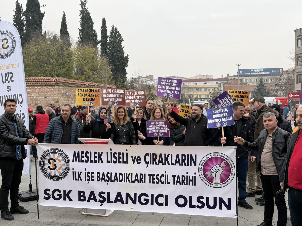 Hakkımız Yeniyor!
Sözler verildi, umutlar verildi.
Ama ekranlar sessiz, manşetler suskun.

Stajyer ve çırakların sesi neden duyulmuyor?

@KANALD
<a href="/showanahaber/">Show Ana Haber</a> 
<a href="/ShowTV/">Show TV</a>
<a href="/startvhaber/">Star Ana Haber</a>

Hakkımız Yeniyor
#StajyerÇırağınSigortaMağduriyetineSustunuz