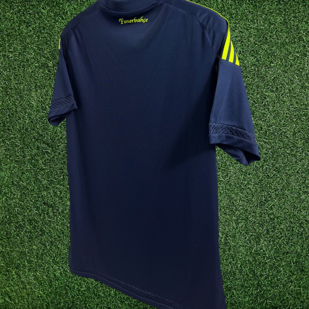 Fenerbahçe Lacivert 15/16 Forma

1500₺🎉

L Beden✅