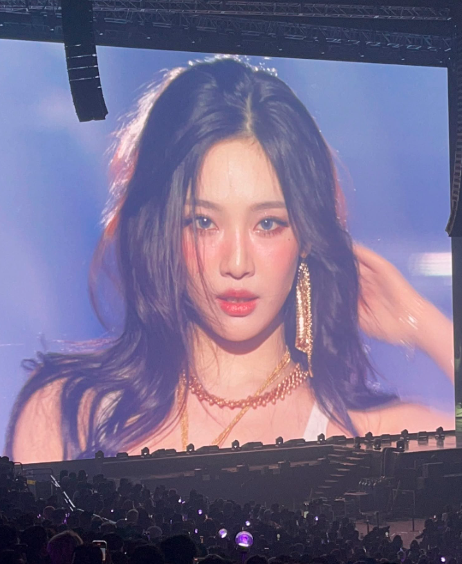 About Music tweet media