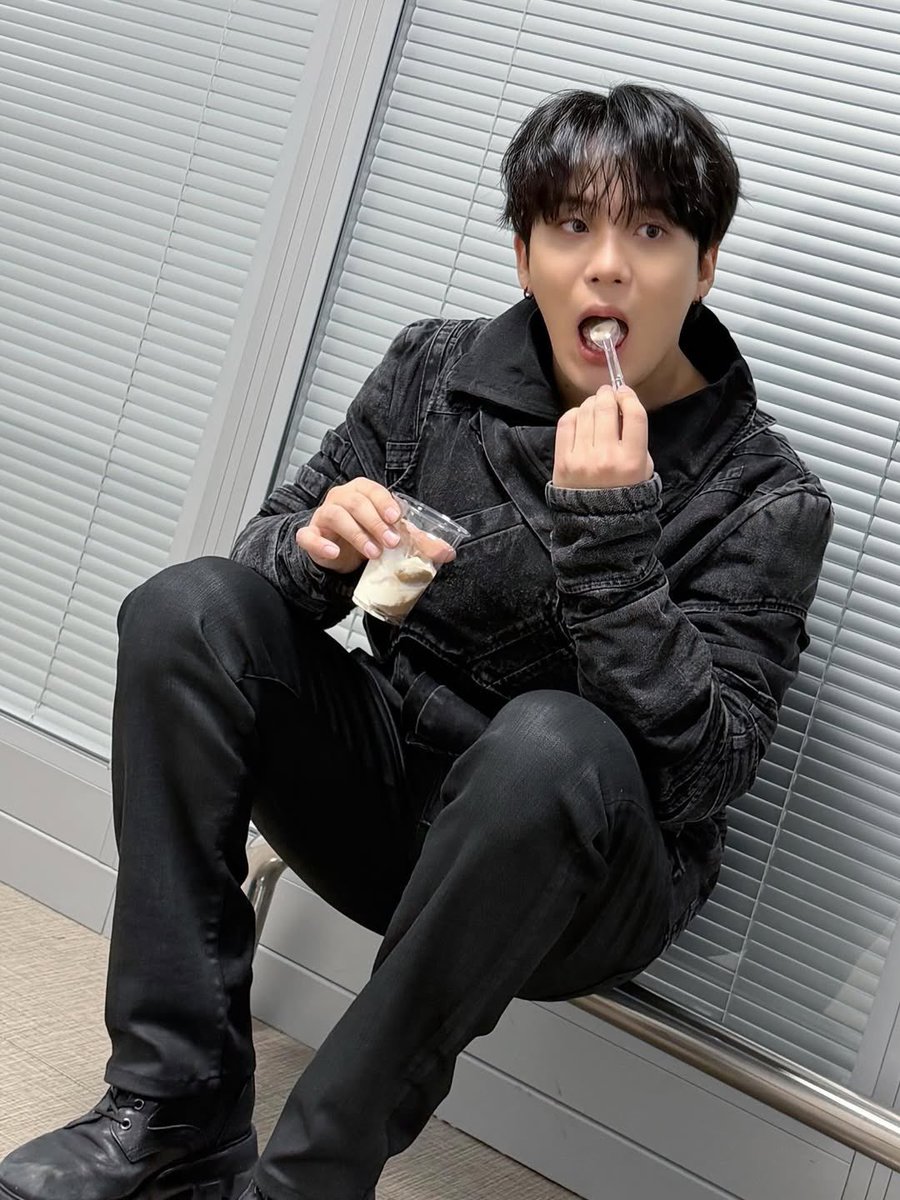 Jongho, C. tweet media