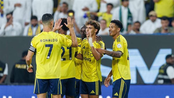 #النصر في  صدارة  #دوري_روشن_السعودي برصيد 55 نقطة بعد فوزه على #الحزم 4/0  و تعادل #الهلال و #الاتحاد 1-1 .