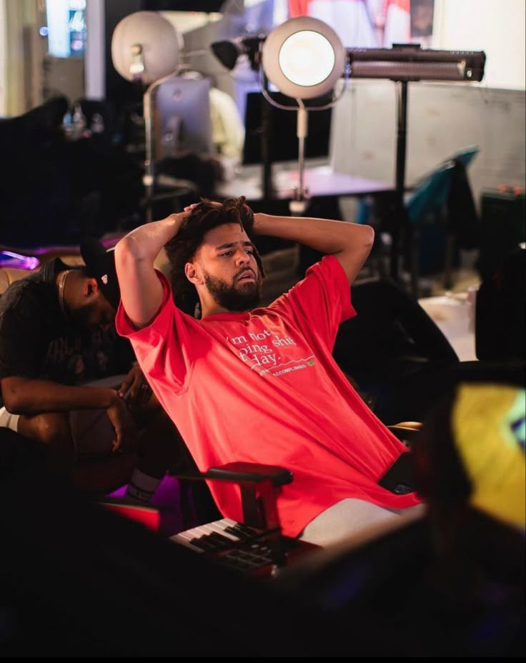 Santtti Muks 🩱 tweet media