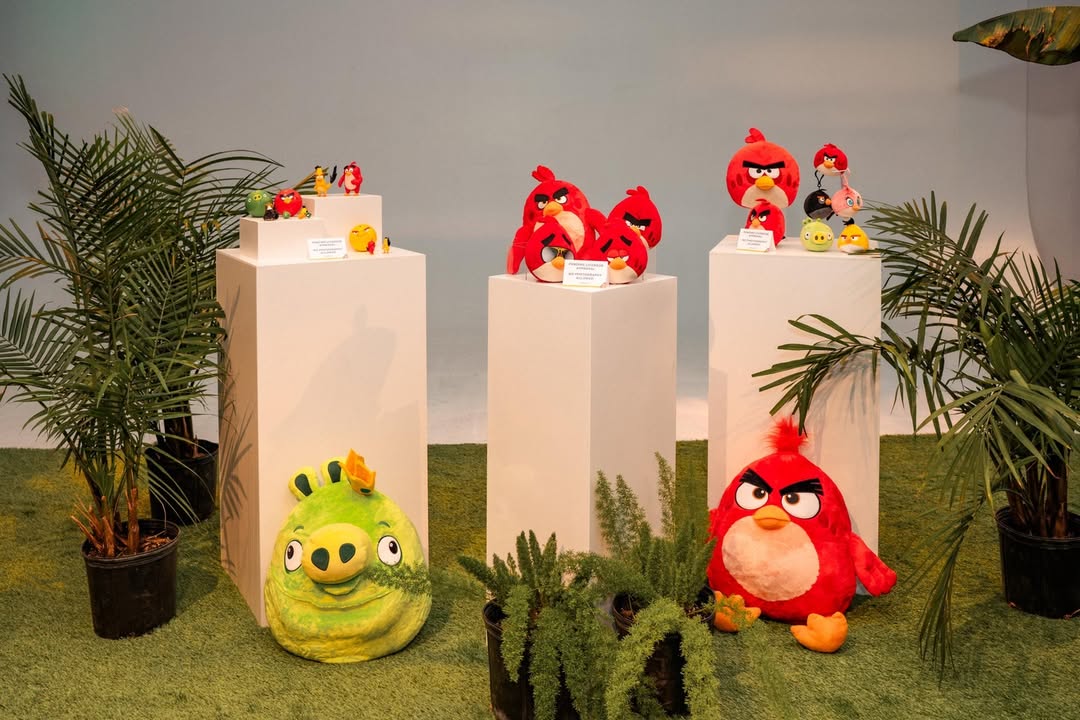 King Pig’s Merch Treasury tweet media