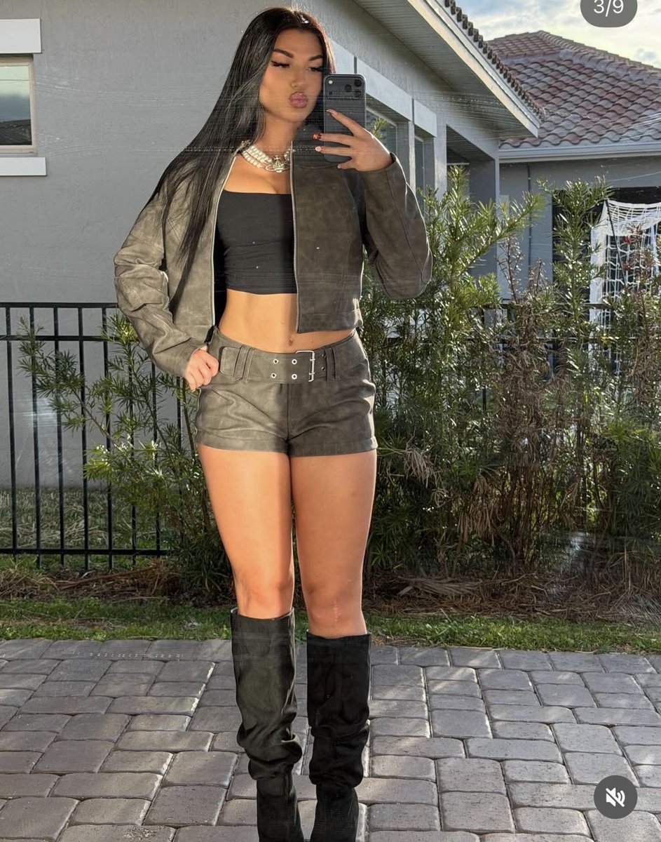 ᙅᗩSS 🖤🌑 tweet media