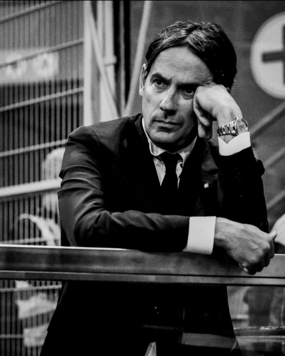 من متى الهلال يتصدر +7 ويخسر صدارته؟
من متى الهلال يتقدم 3-0 لآخر ربع ساعة ويتعثر؟
من متى الهلال مايفوز على خصم ناقص من د9؟

صحصحوا .. واستوعبوا
الهلال ما خسر مباراة او صدارة او حتى بطولة

خسارة الهلال الحقيقية هالموسم
هو انه خسر (هيبته) مع هالمدرب

خسارة الهيبه أشنع من أي خسارة