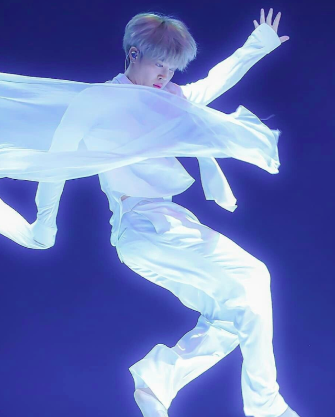 Jimin of BTS at the MMA awards, 2019.