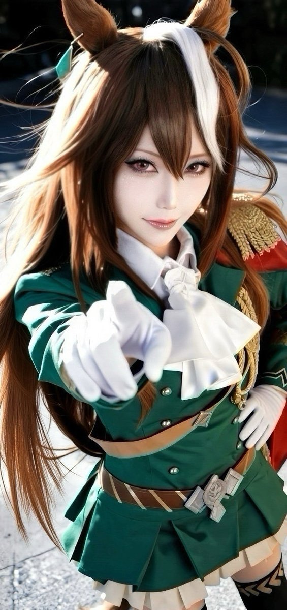 Umamusume: Pretty Derby .

        “  Majesty  of 
                      the  Emperor  ”

               cosplay   /   Symboli  Rudolf