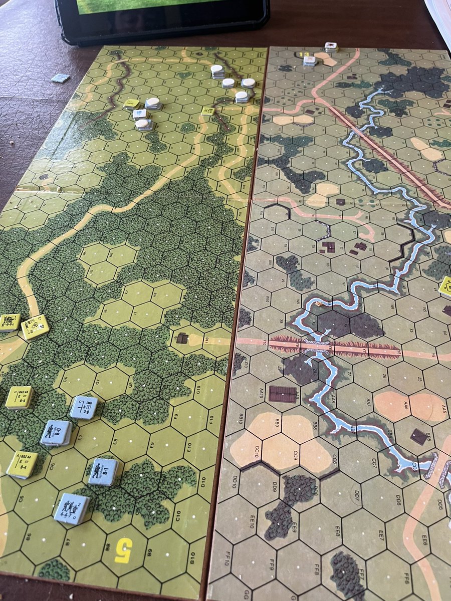 Squad Leader; GI Anvil of Victory. Escenario U8 Weissenhof Crossroads. Muy superado el americano por los cañones alemanes. Buen escenario, con opciones para los dos