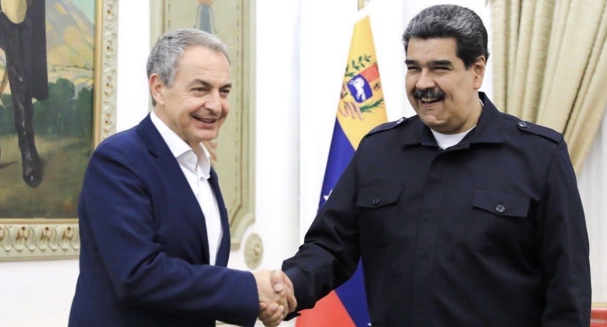 URGENTE / COMUNICADO

🥀 Zapatero, denunciado ante la Fiscalía de Nueva York

⚖️ Hazte Oír ha remitido a la Fiscalía de Nueva York un informe sobre los vínculos económicos y políticos de José Luis Rodríguez Zapatero con el régimen de Nicolás Maduro.

👨‍⚖️ La Fiscalía neoyorquina
