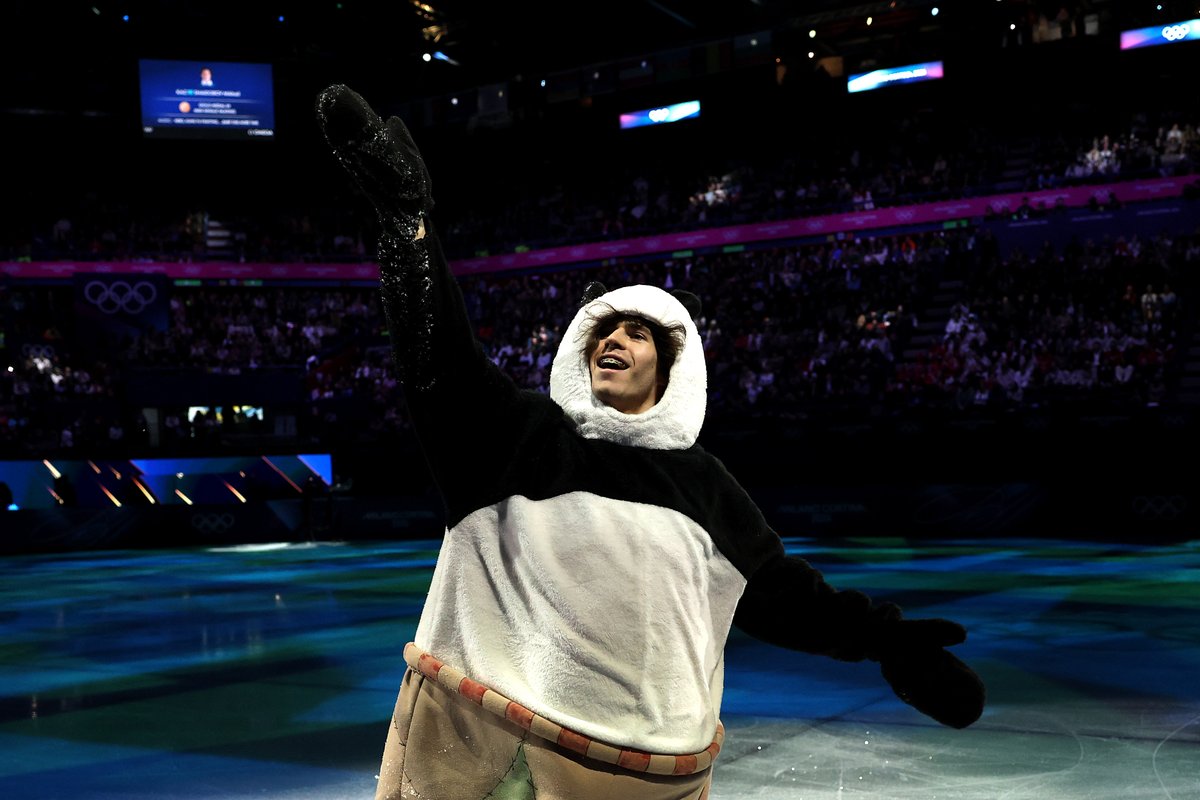 The theme is: Pandas at Olympic figure skating galas 🐼

#MilanoCortina2026