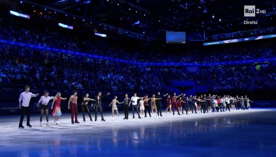 che immagine meravigliosa grazie figure skating per essere stato per me la rivelazione di queste olimpiadi vi voglio bene