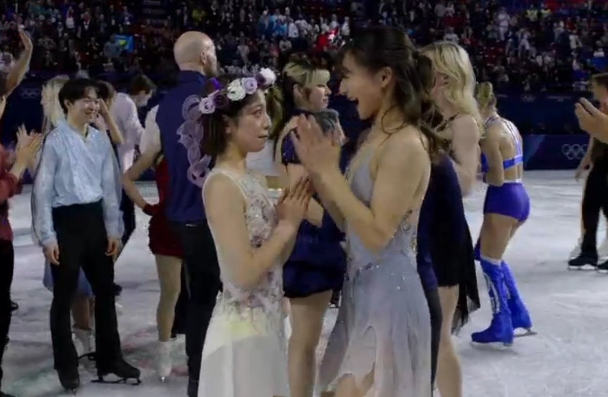 miurakihara's tweet photo. KAORI GIVING RIKU HER FLOWER CROWN 🥹🥹🥹 

#Olympics2026 https://t.co/uZfu13ys25