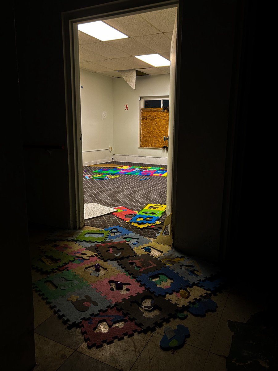 Abandoned daycare in Detroit shutdown in 2014 but somehow still had power