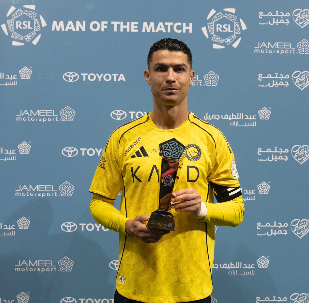 الأسطورة #كريستيانو_رونالدو رجل المباراة 🥇✔️