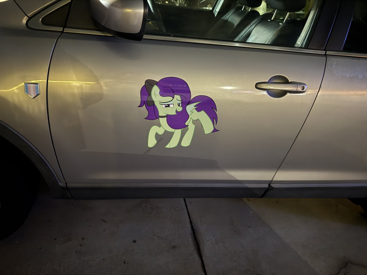 Victoria (C0mms open?) tweet media