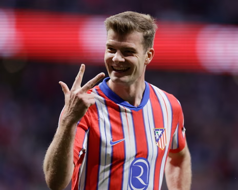 #DATO Alexander Sörloth acaba de superar los goles de Luis Suárez con el Atlético:

Luis Suárez 34 goles en 5.269 minutos (1 cada 155 min)
Alexander Sörloth 36 goles en 4.141 minutos (1 cada 115 min)