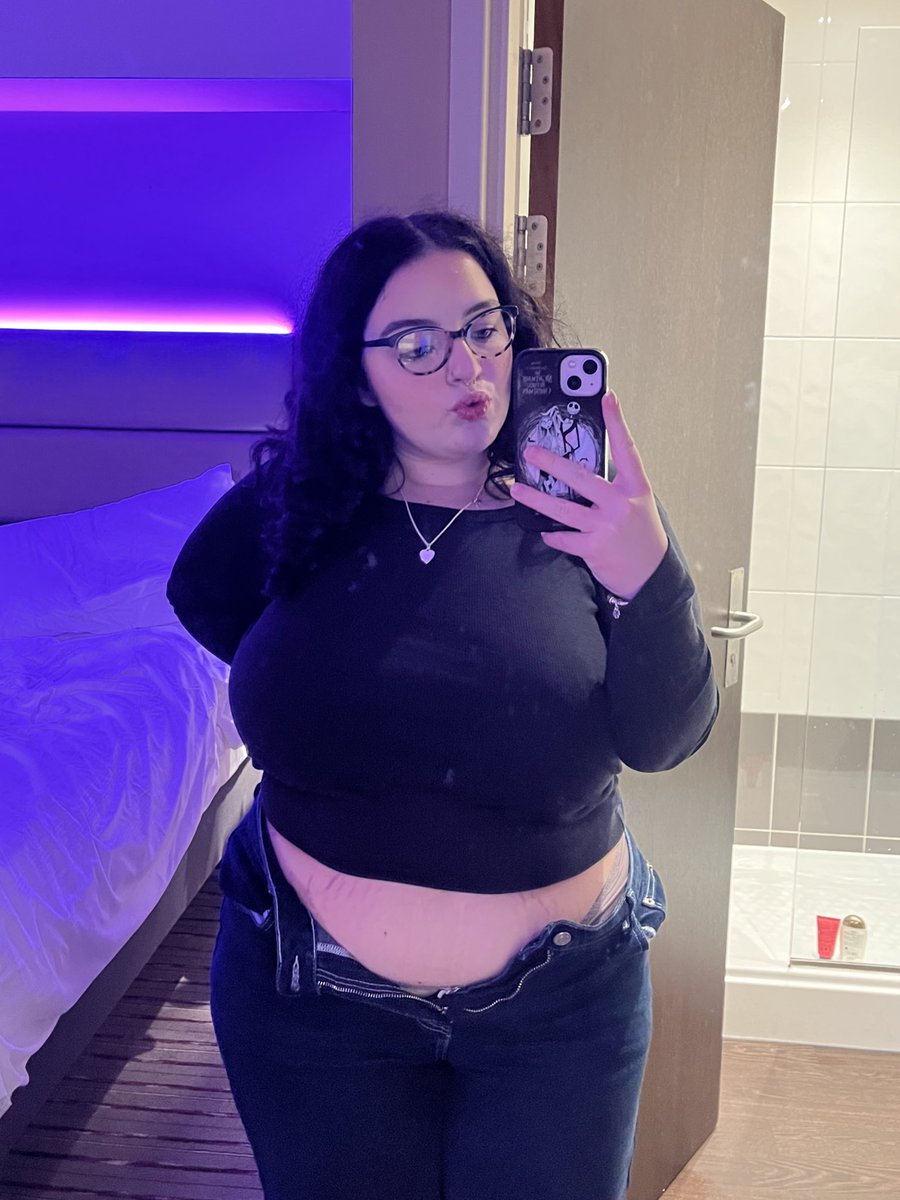 feebs3030's tweet photo. 🖤 https://t.co/a133N7N2aR