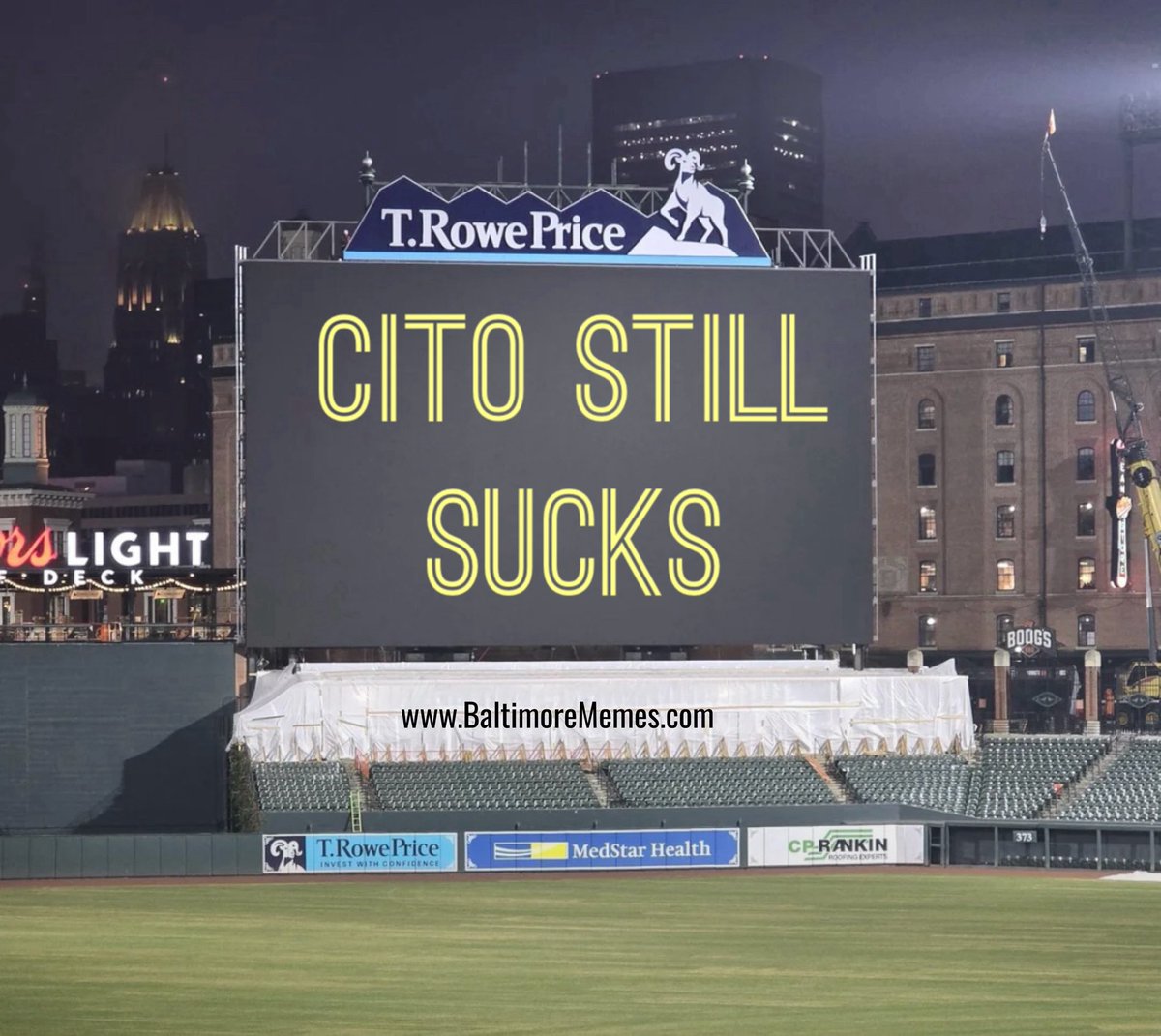 BaltimoreMemes's tweet image. The new scoreboard looks great! 🙌 
#Birdland