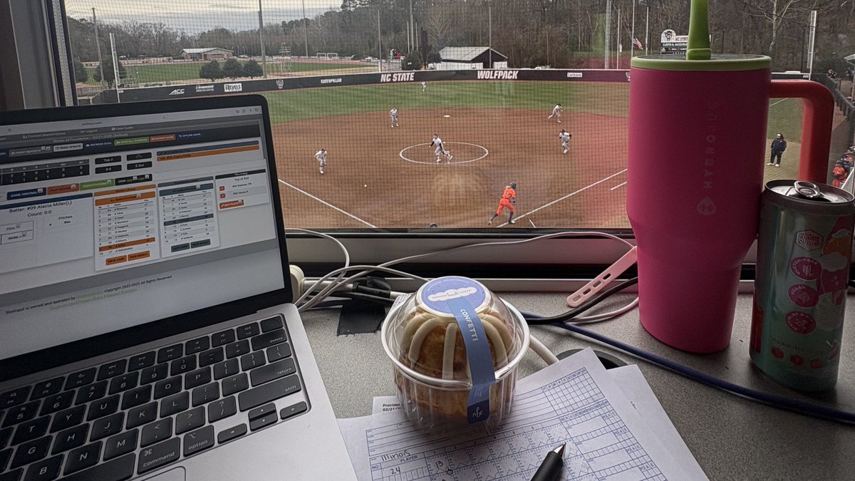 Anne Hirschfeld tweet media